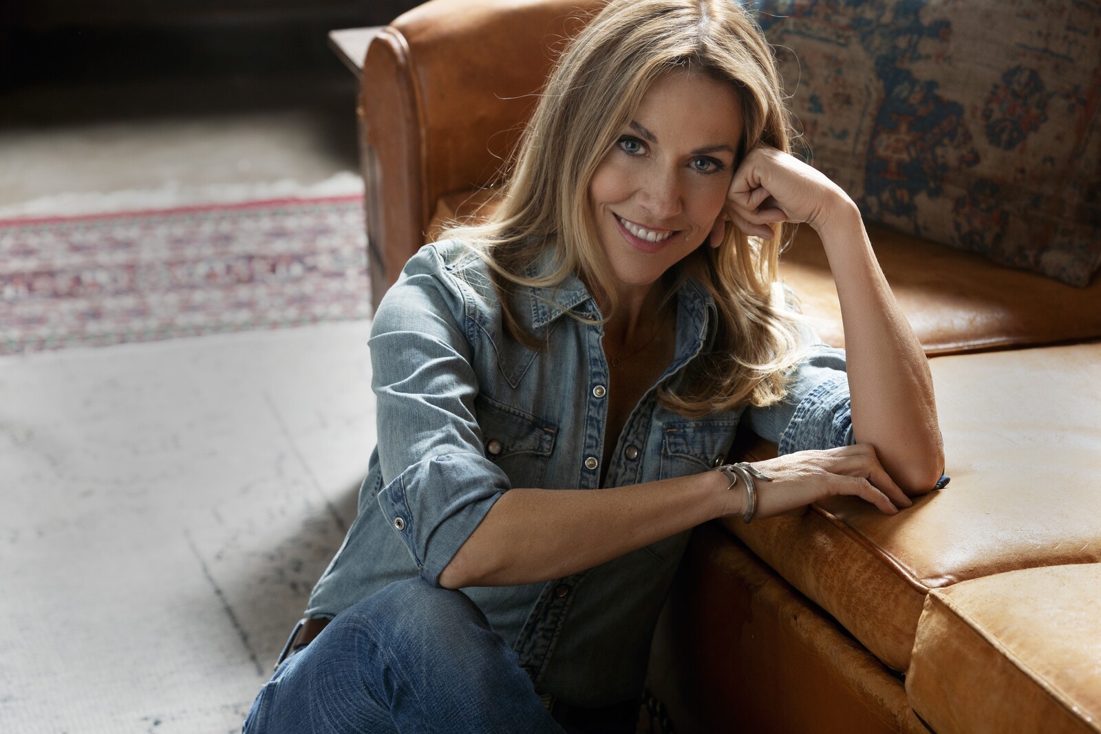 Official press image of recording artist Sheryl Crow